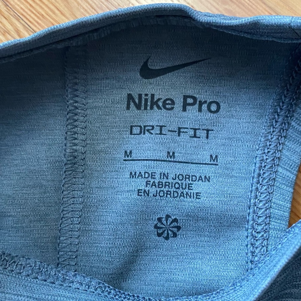 Nike Pro Dri Fit Racerback - Picture 2 of 4